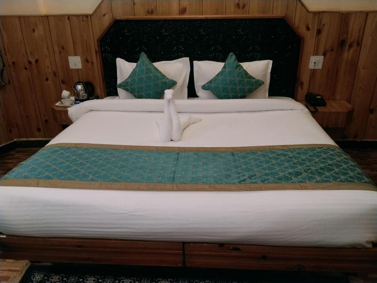 Hotel Yak Manāli Εξωτερικό φωτογραφία