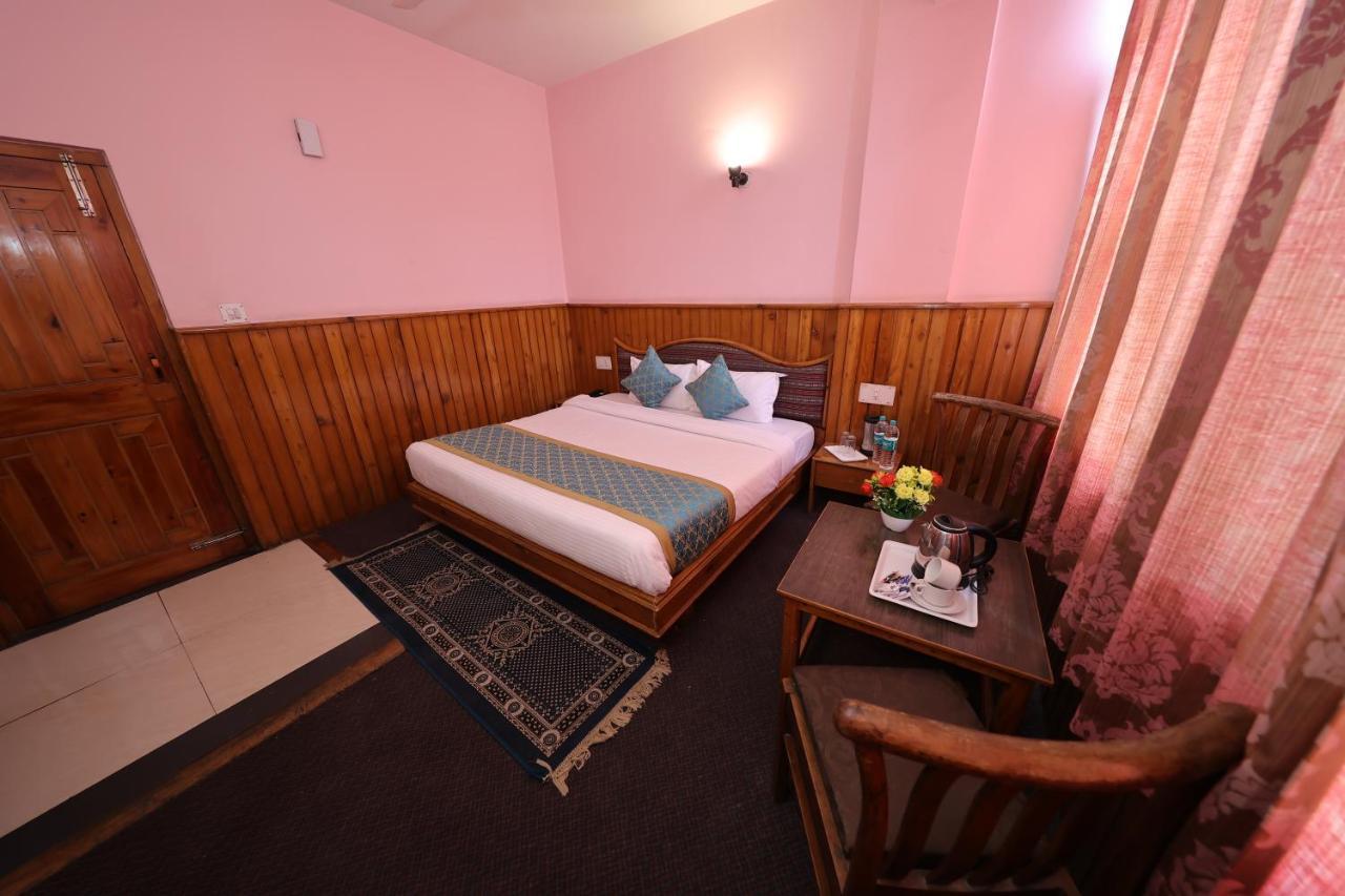 Hotel Yak Manāli Εξωτερικό φωτογραφία