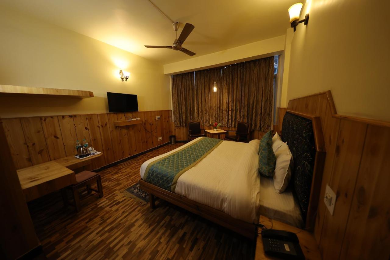 Hotel Yak Manāli Εξωτερικό φωτογραφία