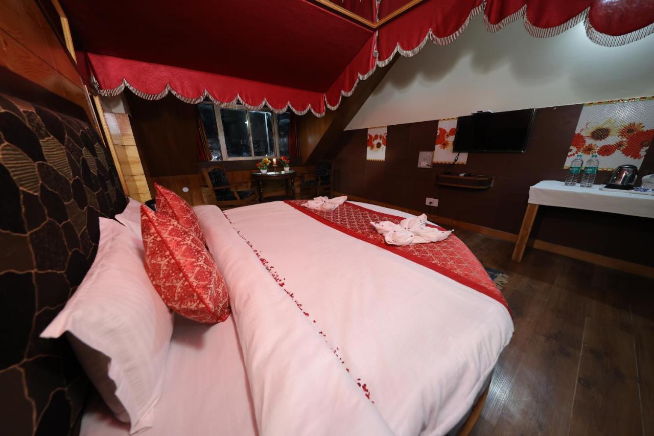Hotel Yak Manāli Εξωτερικό φωτογραφία